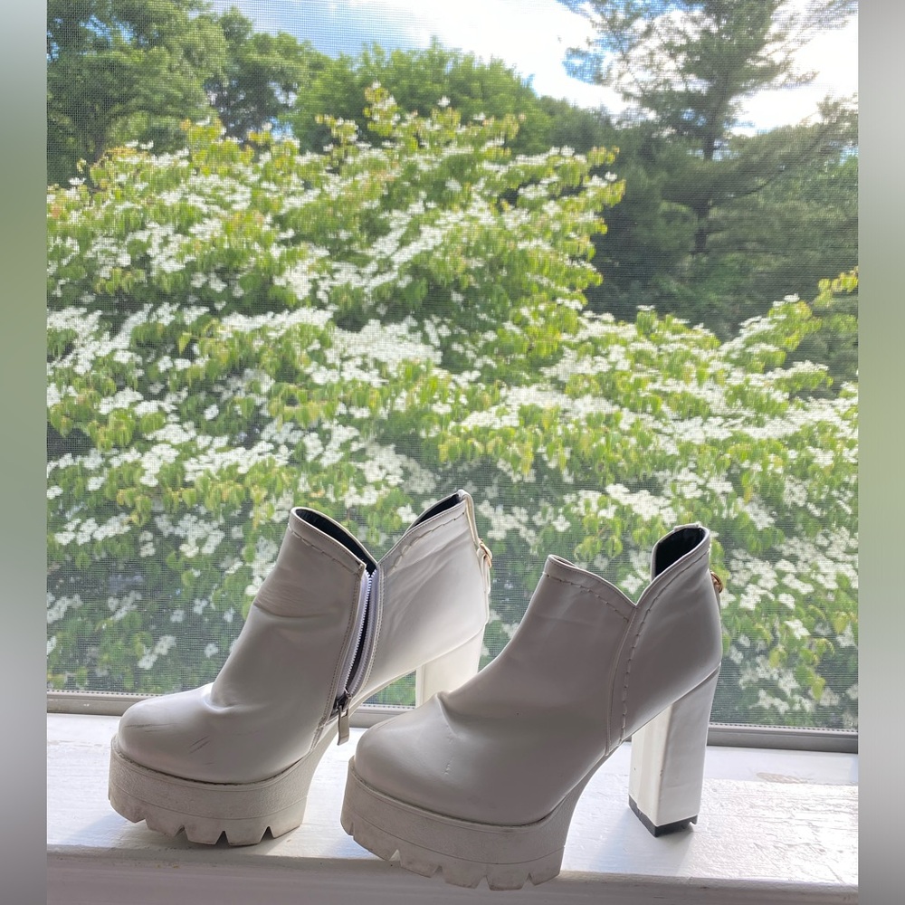 White Platform Boots - Picture 3 of 4